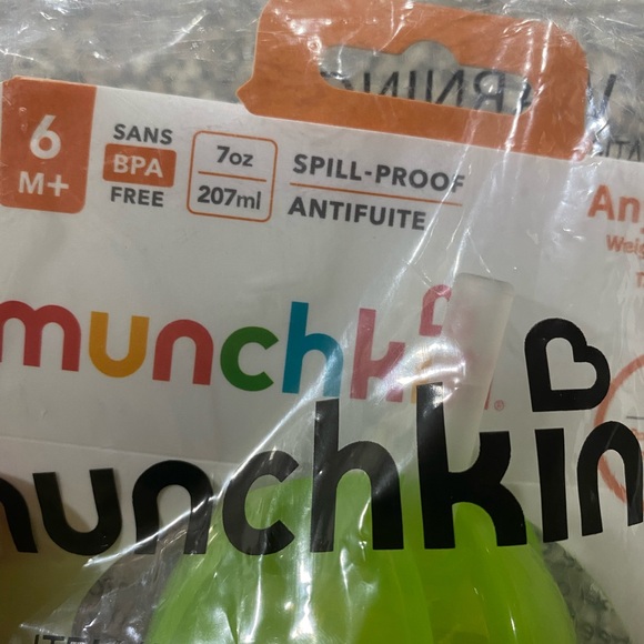 Munchkin Weighted Straw Sippy Cups for Toddlers - Picture 3 of 5